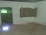 Sal&atilde;o e Casa em rua comercial no Residencial De Lorenzi em Boituva